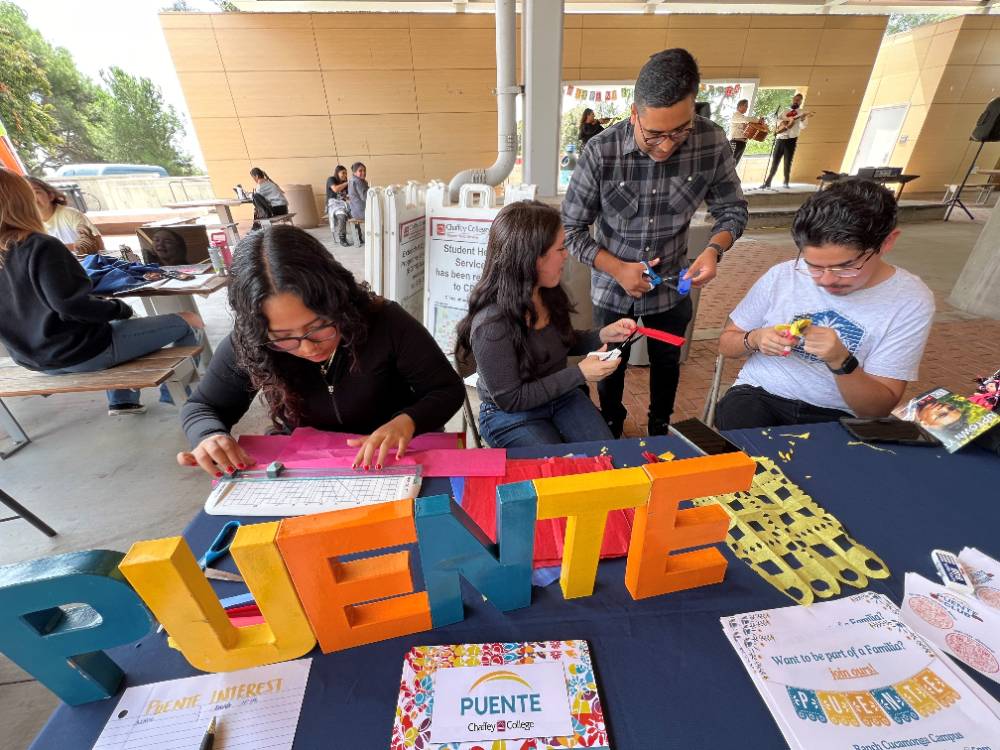 Puente students participate in Hispanic Heritage Month